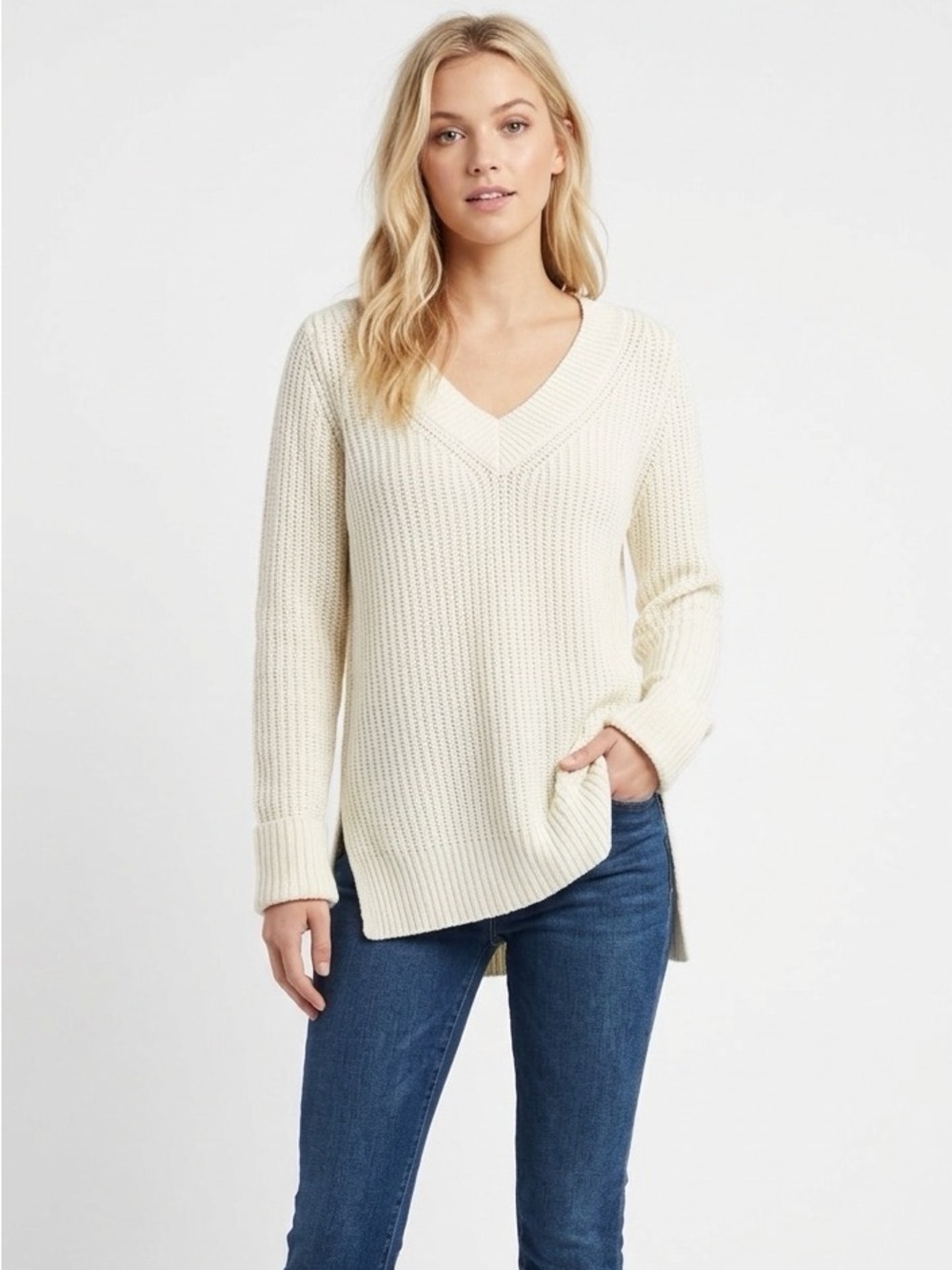 Greige Women's Cream knit Sweater size medium